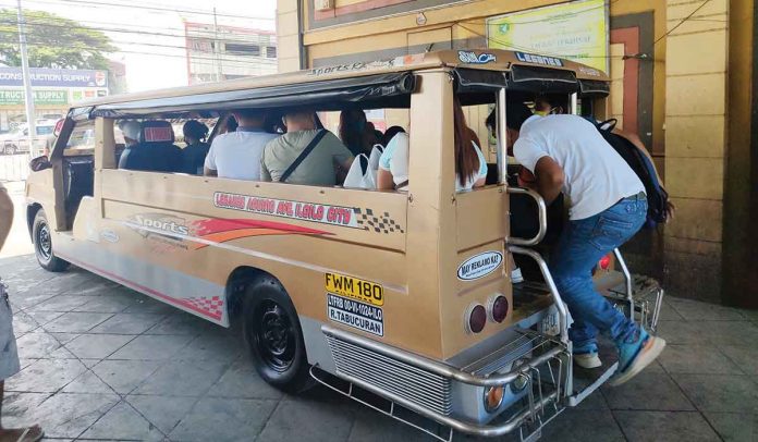 Iloilo City Mayor Jerry P. Treñas has recently requested from the Land Transportation Franchising and Regulatory Board to allow the entry of jeepneys from Leganes, Oton and Pavia towns in the city. ARNEL JOHN PALCULLO