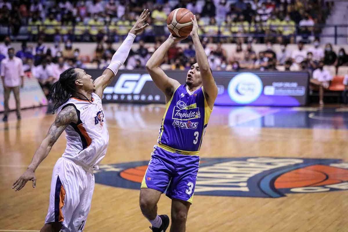 Magnolia turns back Meralco in overtime