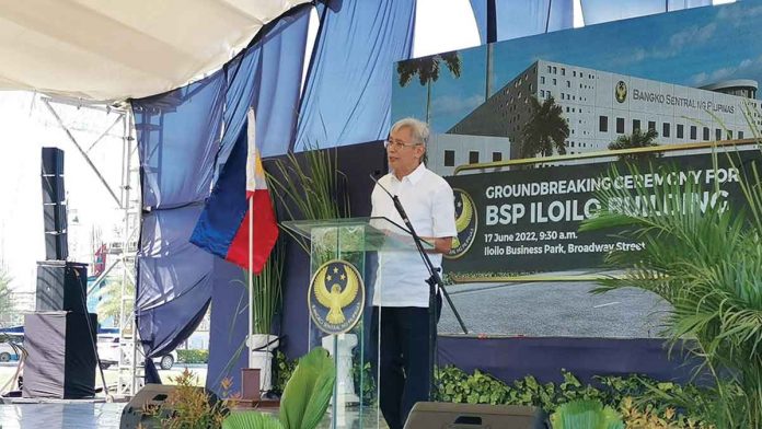 “Little did I know that the airport that we failed to land on that particular day will be this place. Talaga, destiny is destiny,” says Bangko Sentral ng Pilipinas governor Felipe Medalla, referring to the site of the old Iloilo Airport where the new BSP Iloilo building will rise soon. PIA-6 PHOTO