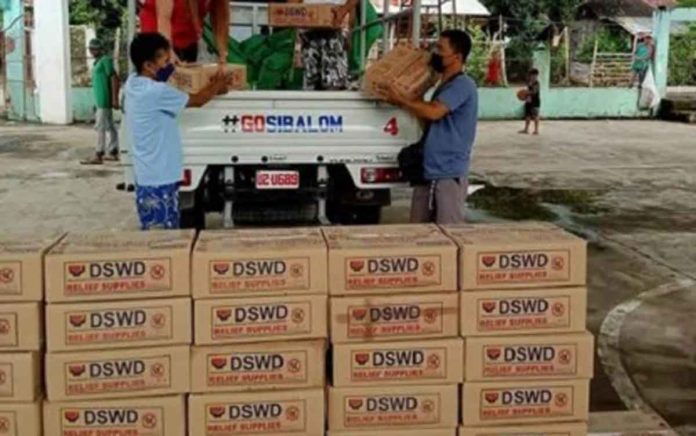 The Department of Social Welfare and Development Region 6 Office distributes relief goods to 57 families affected by flashfloods in Barangay Tigbalua I in Sibalom, Antique on July 10, 2022. DSWD Pantawid Provincial Link in Antique Jeffrey Gabucay said the families were affected by the flashflood that happened on July 6. PHOTO COURTESY OF DSWD PANTAWID ANTIQUE, PNA