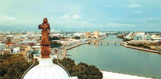 The “Lin-ay sang Iloilo” bronze statue looms large atop the Iloilo City Hall. From the top floor of the city hall can be seen large swaths of the City Proper, including the Iloilo River. CITY MAYOR’S OFFICE PHOTO