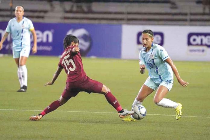 Quinley Quezada and the Filipinas bowed to Thailand, 0-1, in their final group stage match at the Rizal Memorial Stadium. PFF PHOTO