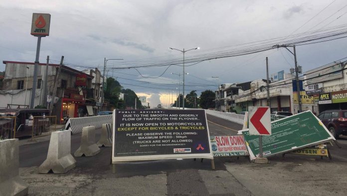 The left lane of the Ungka flyover, which was the first to open to traffic on June 30, 2022, was temporarily closed yesterday afternoon to give way to the remaining works, particularly the application of thermoplastic pavement markings, in preparation for its full opening this Monday, Sept. 5. RM CALANTAS