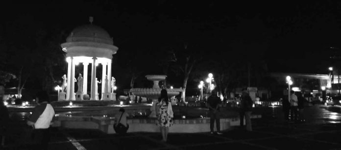 Molo plaza is one of the last stops of the three-hour Iloilo City Night Tour for members of the Iloilo media, tour operators and tour guides on Friday, Oct. 7, 2022. GLENDA TAYONA/PN