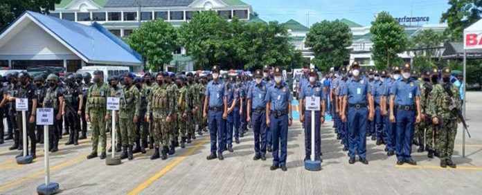 A total of 1,165 security personnel from the Armed Forces of the Philippines and Philippine National Police will be deployed to ensure peace and order during the MassKara Festival 2022 in Bacolod City from Oct. 1 to 30, 2022. BCPO director, Police Colonel Thomas Joseph Martir presented the security forces to MassKara Festival Yuhum Foundation director, Atty. Pinky Mirano-Ocampo, during the send-off ceremony yesterday. BROWN EAGLE/FB PHOTO