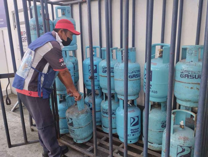 Department of Energy Oil Industry Management Bureau director, Atty. Rino Abad, says that the months of November and December are usually in the impact period of liquefied petroleum gas (LPG) inventory build-up, thus LPG products price may spike again this December. PN PHOTO