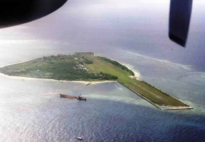 DISPUTED ISLE. With white powdery sands like Boracay, Pagasa Island can very well be the next tourist destination. PHOTO BY ERNIE U. SARMIENTO, PHILIPPINE DAILY INQUIRER