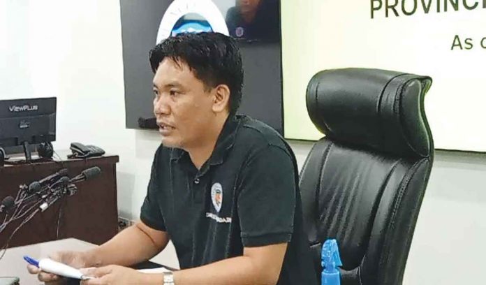 New Lucena is the latest town in Iloilo province to record cases of African Swine Fever. Dr. Darel Tabuada, Iloilo provincial veterinarian, said the .5-kilometer radius from the infected backyard hog farm in Barangay Badiang, New Lucena covers a portion of neighboring Barangay Guinobatan and another barangay in Mina town.