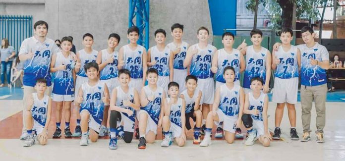 Bacolod Tay Tung’s elementary boys basketball team. ROMEO COMBATE PHOTO