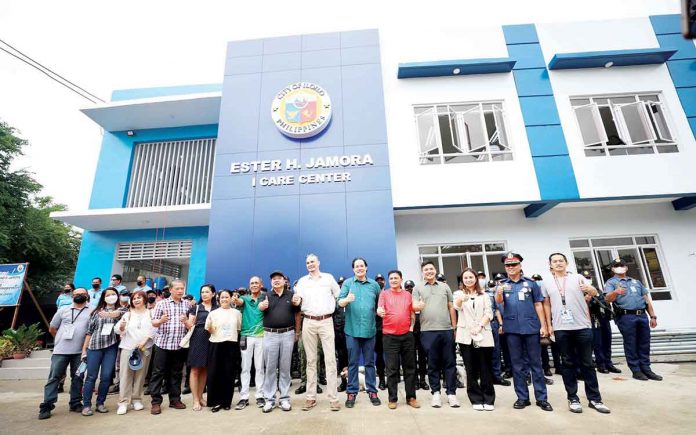 ICARE UNGKA BLESSING AND INAUGURATION. Mayor Jerry P. Treñas leads the blessing and inauguration of the Ester H. Jamora Iloilo City Action and Response (ICARE) command center in Barangay Ungka, Jaro, Iloilo City. The ICARE Ungka is one of the four operational facilities that aim to bring quick emergency response services closer to the community. ILOILO CITY MAYOR'S OFFICE PHOTO