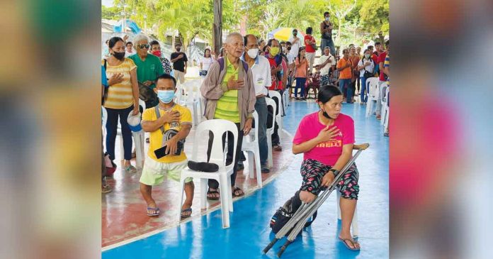 The BUHAYNIHAN: Buhay at Bayanihan para sa Mamamayan Cash for Work Program benefits 262 persons with disabilities in Bugasong, Antique. KWENSI ACADEMIA VIA DSWD WV FB PAGE PHOTO