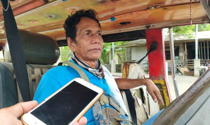 Public utility jeepney driver Narciso Parcon says the closure of the poorly-built P680-million Ungka flyover for repairs has spawned traffic congestion that hurts their income. AJ PALCULLO/PN