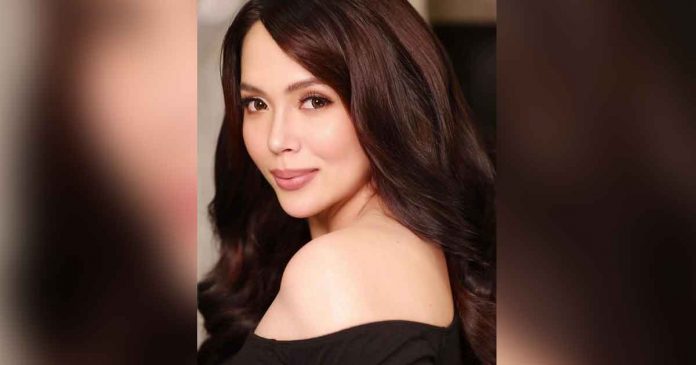 JULIA MONTES