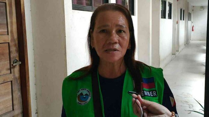 Barangay tanod Genela Macoco said she used to see high school students attempting to sneak into lodging houses during Valentine’s Day. The Task Force on Morals and Values Formation, meanwhile, recorded no incident of minors sneaking into accommodation establishments in Iloilo City yesterday. AJ PALCULLO/PN