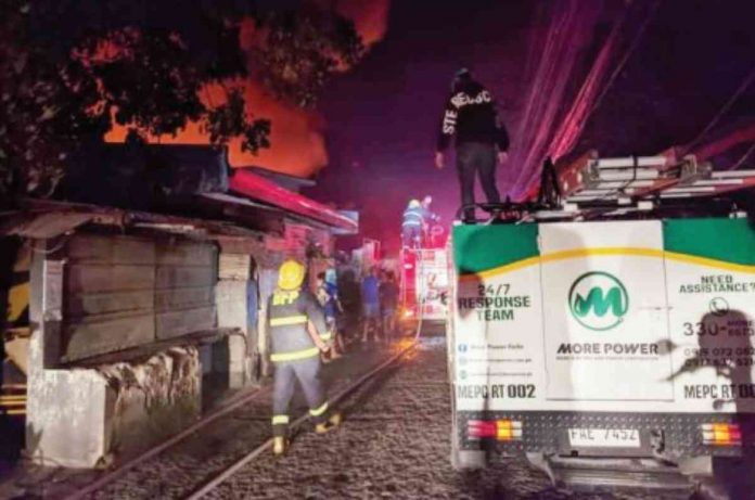 During a fire call, the MORE Power Quick Response Team alertly turns off the affected feeder to avoid the spread of fire.