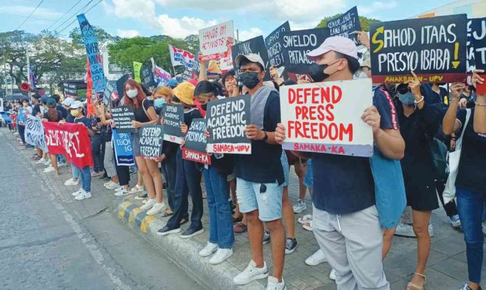 Bagong Alyansang Makabayan - Panay leads a rally marking the 37th anniversary of the 1986 EDSA People Power Revolution in front of the Iloilo provincial capitol on Friday, Feb. 24. Other progressive groups, youth activists, students, and concerned individuals from across Iloilo city and province joined. AJ PALCULLO/PN