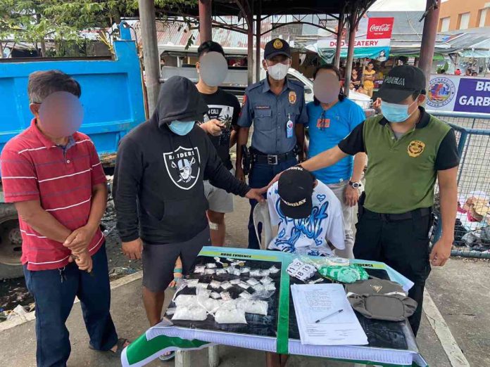 Philippine Drug Enforcement Agency operatives seized several sachets and plastic bags containing suspected shabu worth around P3.4 million from drug suspect Noel Palacios in Barangay 10, Bacolod City on Saturday, Feb. 4. PDEA-6 PHOTO