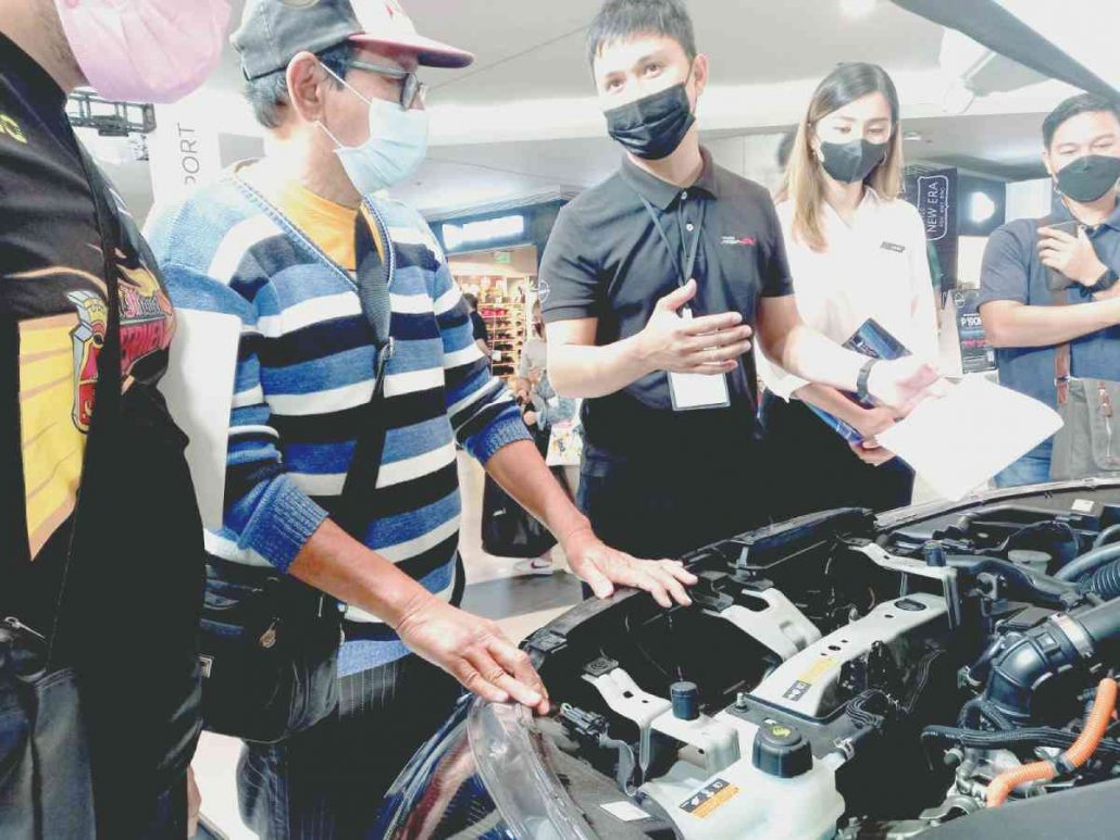 Enthusiasts were able to explore first-hand the features of Nissan vehicles.