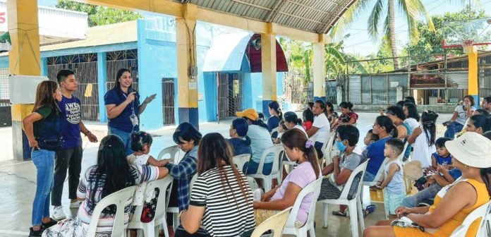 Personnel of the Department of Health – Health Promotion Unit (HPU) and Communication Management Unit (CMU), together with the HPU Team from the Antique Provincial Health Office, went to Patnongon, Antique to conduct a Social Mobilization Activity for measles and polio vaccines targeting parents of children aged zero to 59 months. ANTIQUE PROVINCIAL HEALTH OFFICE FACEBOOK PAGE