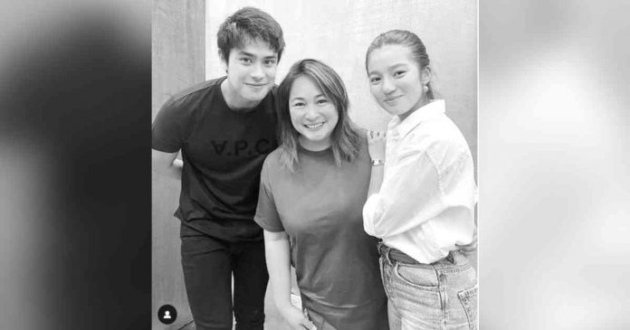 Belle Mariano and Donny Pangilinan meet director Mae Cruz Alviar