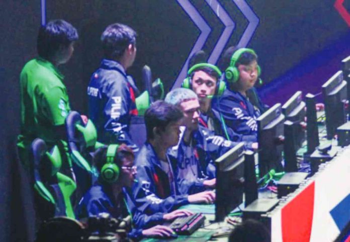 The Negros Occidental Language and Information Technology Center says esports education will help hone young gamers in the province to be leaders, entrepreneurs, startups, content creators, marketing experts, among others. Photo shows Sibol, the Philippine’s national esports team. JONATHAN CELLONA/ABS-CBN NEWS PHOTO