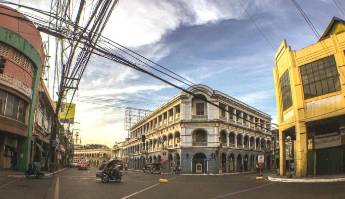 FOR A MORE BEAUTIFUL CALLE REAL. The aesthetics of Iloilo City’s historic Calle Real will be appreciated more once it has been freed from unsightly wirings. Underground cabling is a transformative program of the city government to make Iloilo City more livable. Aside from Calle Real, the undergrounding of wires will also be implemented in public plazas, heritage hubs as well as along the Sen. Benigno Aquino Jr. Avenue.