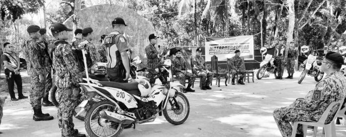 Police Colonel Ronaldo Palomo, director of the Iloilo Police Provincial Office, leads the launching of the Motoronda Squad at the 2nd Iloilo Provincial Mobile Force Company headquarters in Camp Jalandoni, Barangay Zerrudo, Sara, Iloilo on Saturday, March 18. IPPO PHOTO