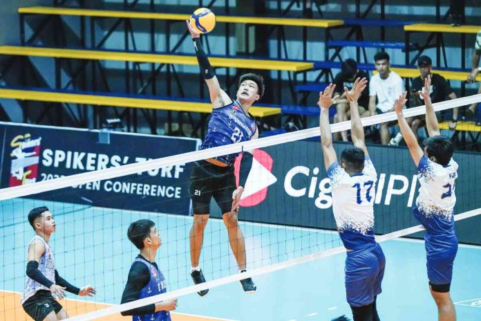 D’Navigators-Iloilo’s Jade Disquitado attempts a drop shot in their 2023 Spikers’ Turf Open Conference game against PGJC-Navy Sealions. SPIKERS’ TURF PHOTO