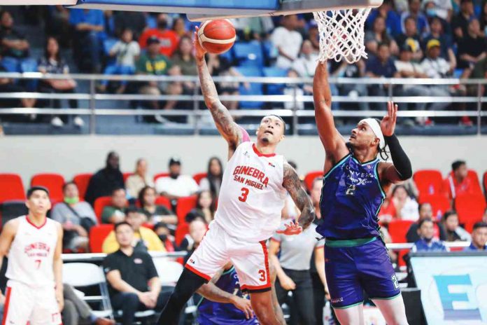 Jamie Malonzo is solid for Barangay Ginebra San Miguel Kings in their lopsided win over Converge FiberXers. PBA PHOTO