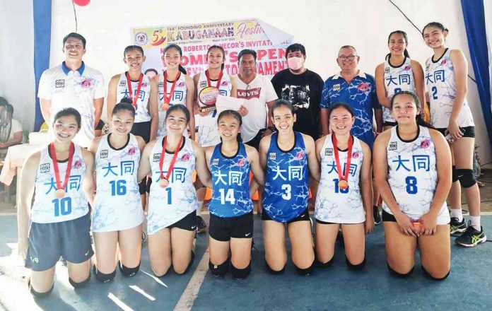 Members of Bacolod Tay Tung High School secondary girls volleyball team. PHOTO COURTESY OF JOSE MONTALBO