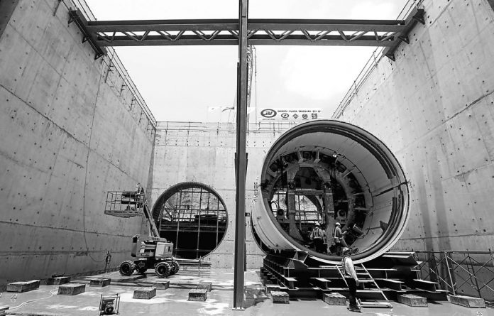 Photo shows the positioned tail body of a tunnel boring machine at a depot in Barangay Ugong, Valenzuela City for the Metro Manila subway project. NIÑO JESUS ORBETA/PHILIPPINE DAILY INQUIRER PHOTO