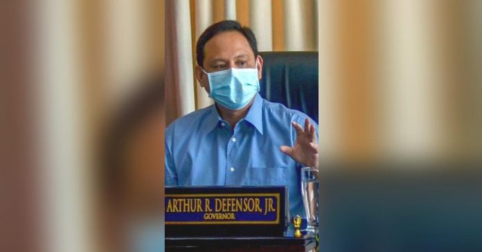 “Ang average daily attack rate is amo man gihapon nga level, buot silingon nubo, it’s not like before. Gin check man naton ang hospital utilization which is very low sa aton district hospitals,” says Gov. Arthur Defensor Jr. of Iloilo City.