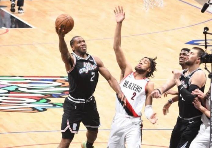 Los Angeles Clippers’ Kawhi Leonard goes for a basket during their 2022-2023 NBA Season game against Portland Trail Blazers. GETTY IMAGES