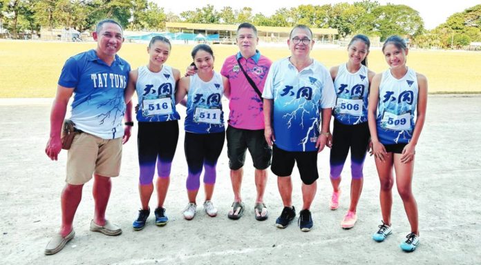 Members of Bacolod Tay Tung High School Thunderbolts’ relay team. PHOTO COURTESY OF JOSE MONTALBO