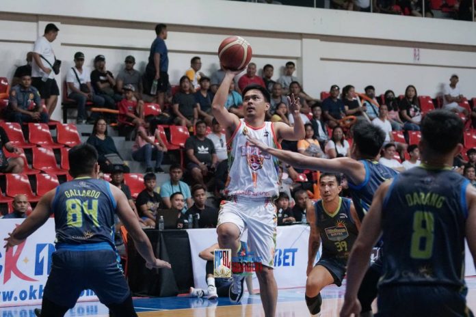 Allan Mangahas struggled offensively for Bacolod City of Smiles as they bowed to Quezon Huskers. MPBL PHOTO