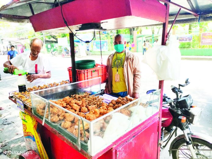 Restricting street food vending, especially ambulant vending, in Iloilo City is not necessary. Instead, regulating vending hours is more feasible, according to the city council’s committee on trade, commerce and industry. AJ PALCULLO/PN