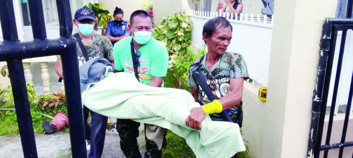 Canadian national Ronald St. Jean stabbed to death his wife Leizel Demerin-St. Jean and then took his own life in their home at Villa Mikaela in Barangay Singcang-Airport, Bacolod City on Friday morning, May 12.