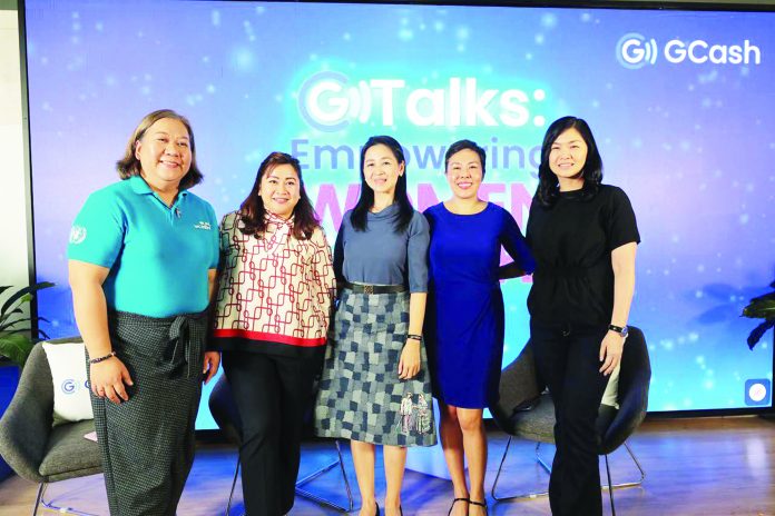 (From left) United Nations Women Country Coordinator Len-len Mesina, GCash President and CEO Martha Sazon, For the Women co-founder Michelle Alarcon, Connected Women co-founder Gina Romero, and GCash Chief Technology and Operations Officer Pebbles Sy pose for a photo post-event.