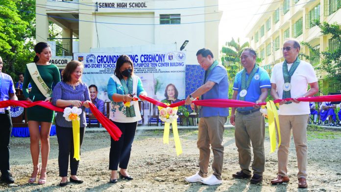 Gov. Arthur Defensor Jr. (4th from left) and Provincial Administrator Raul Banias (rightmost) lead the groundbreaking ceremony of the P12-million two-storey school-based multi-purpose teen center building in Iloilo National High School in La Paz, Iloilo City on Monday morning, May 15. BALITA HALIN SA KAPITOLYO FACEBOOK PAGE PHOTO