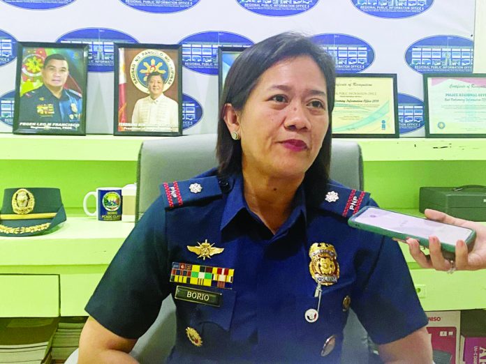 Police Major Mary Grace Borio, spokesperson of the Police Regional Office 6, reminds police personnel in Western Visayas: “Bound kita sa aton nga mandate nga indi kita dapat ma-involve sa illegal drugs.”