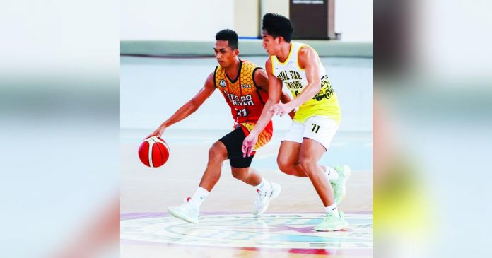 Justin Jay Ragay and Royal Star Trading continue their unbeaten run in the 1st United Negros Basketball League 25 Under Open Tournament. PHOTO COURTESY OF ALAN SU