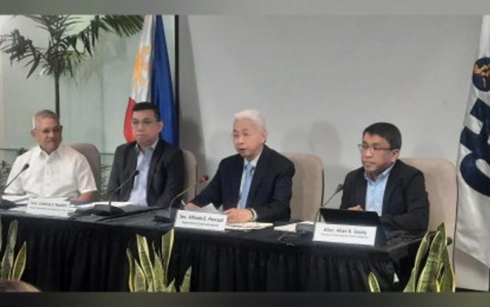 (From left) Department of Trade and Industry’s (DTI) Assistant Secretary Glenn Peñaranda, Undersecretary Ceferino Rodolfo, Secretary Alfredo Pascual, and Assistant Secretary Allan Gepty in a press conference in Makati City on Friday, June 2. DTI established a dashboard to monitor unwarranted surge in imports amid the implementation of the Regional Comprehensive Economic Partnership. PNA PHOTO BY KRIS CRISMUNDO