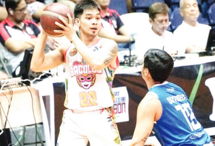 John Cantimbuhan scored the game-winning basket in Bacolod City of Smiles’ 85-84 win over Bulacan Kuyas. MPBL Photo