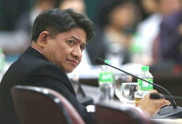 Presidential Adviser on Poverty Alleviation Larry Gadon says he was advised by President Ferdinand Marcos Jr. and First Lady Liza Araneta-Marcos to “tone down” his language and demeanor.