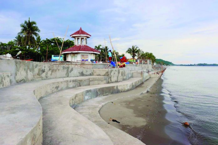 The redevelopment of the People's Park in Roxas City is now taking shape, six months after construction began. It is eyed to become one of the major attractions in the city. MAYOR RONNIE DADIVAS FB PAGE