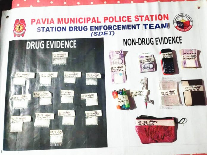 Officers of the Pavia police station confiscated 14 sachets of suspected shabu from live-in partners Sandro “Doge” Jor and Minda Manreal in a drug buy-bust operation in Barangay Jibao-an, Pavia, Iloilo on Thursday morning, June 8. IPPO PHOTO