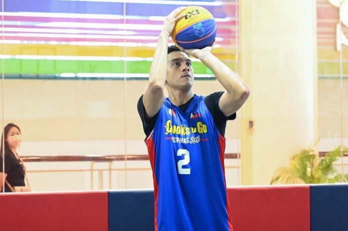 Vince Tolentino. PHOTO COURTESY OF CHOOKS-TO-GO