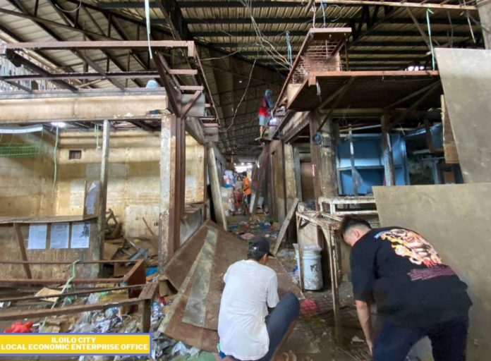 Photo shows the dismantled stalls inside the Iloilo Terminal Market. Vendors transferred to temporary stalls to give way for the market’s redevelopment. LEEO PHOTO