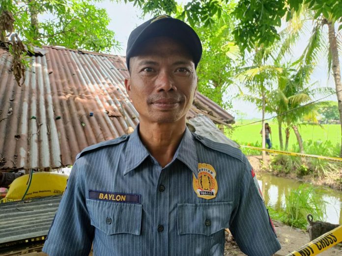 Police Master Sergeant Ramon Baylon Jr. of the Dumangas, Iloilo police station says they have already identified the suspect in the killing of Allan Jhay Insular Adorador in Dumangas. The victim was found with multiple stab wounds in a nipa hut on June 30. AJ PALCULLO