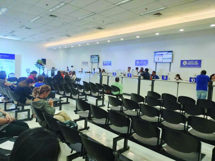 Photo shows the newly opened Bacolod Express Service Office which offers, among others, building and business permits. The city government boosted its fee collection through adopting the Department of Information and Communications Technology’s Integrated Business Permits and Licensing System. MAE SINGUAY/PN PHOTO